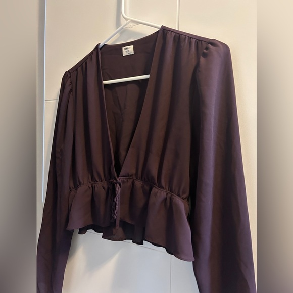 Sunday Best Cropped Tie-Front Plunging Blouse Long Sleeve - Picture 8 of 11